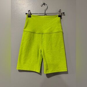 Beyond Yoga Lime Green Bike Shorts Size XS